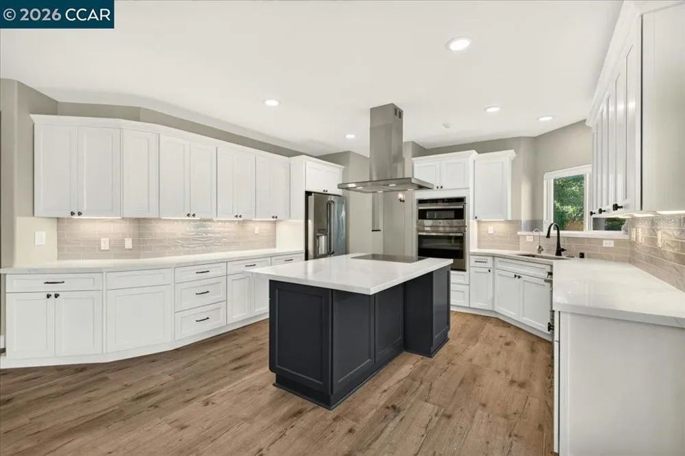 4880 Discovery Pt Discovery Bay, CA 94505