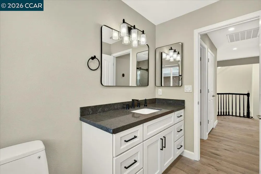 4880 Discovery Pt Discovery Bay, CA 94505