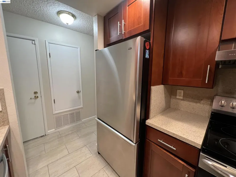 4176 San Pablo Dam Rd #B El Sobrante, CA 94803