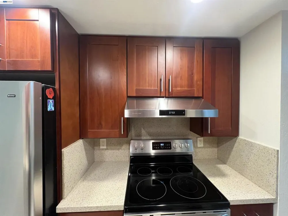 4176 San Pablo Dam Rd #B El Sobrante, CA 94803