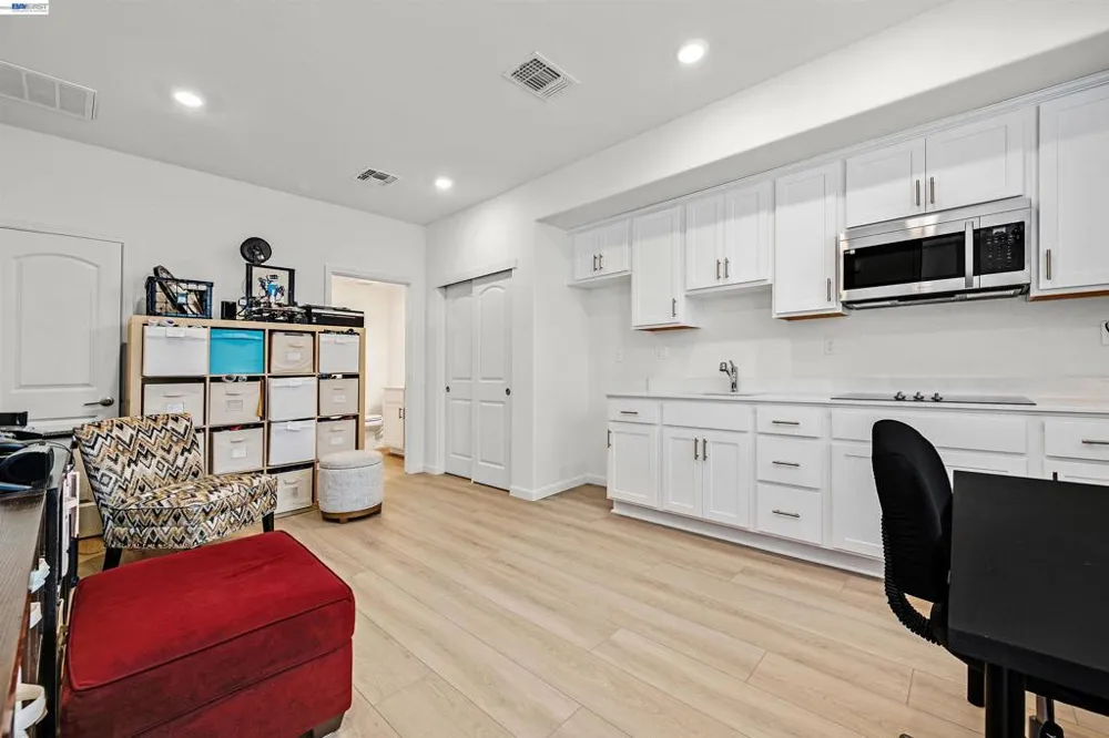3702 Scribe way Castro Valley, CA 94546