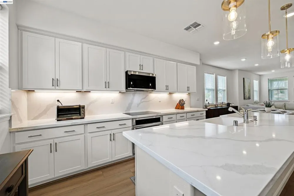 3702 Scribe way Castro Valley, CA 94546
