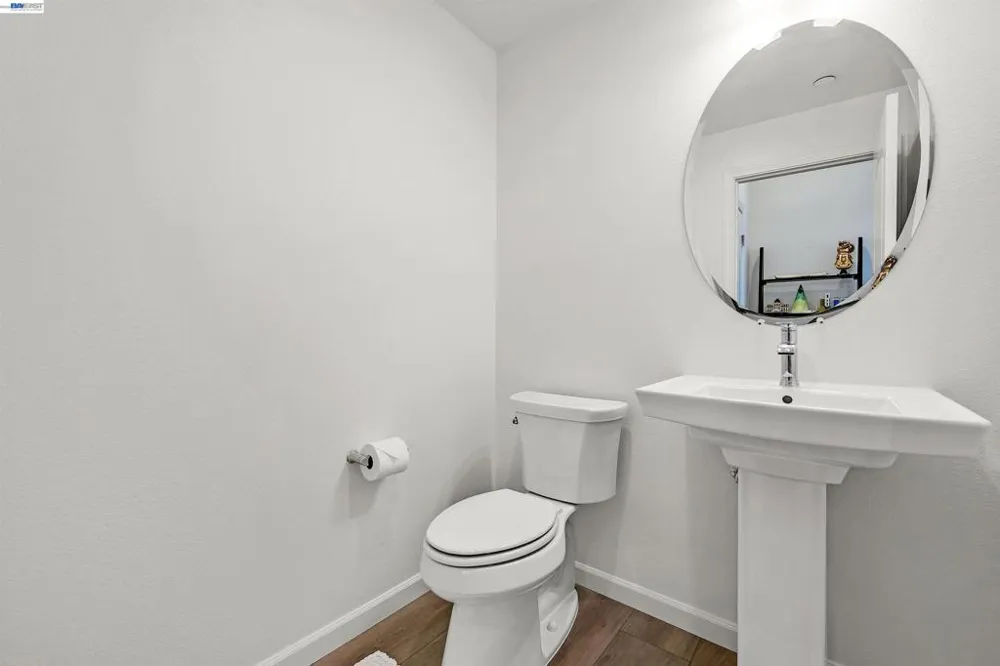 3702 Scribe way Castro Valley, CA 94546