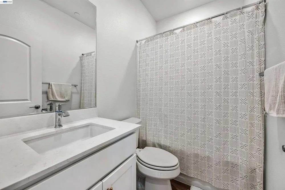 3702 Scribe way Castro Valley, CA 94546