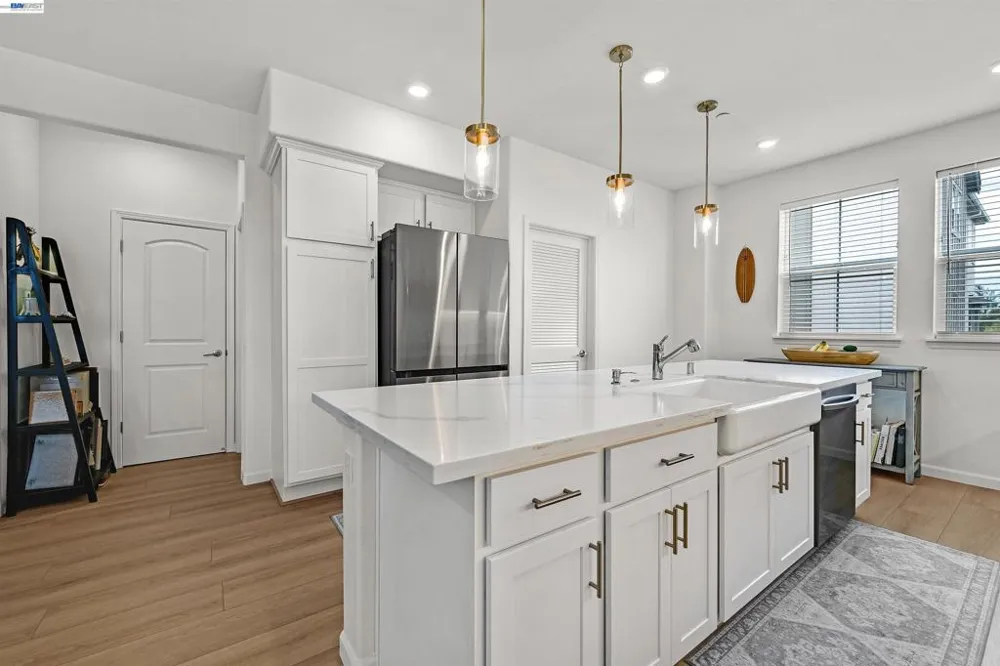 3702 Scribe way Castro Valley, CA 94546