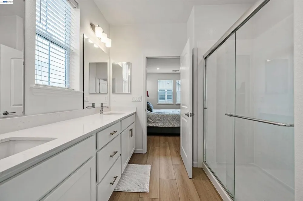 3702 Scribe way Castro Valley, CA 94546