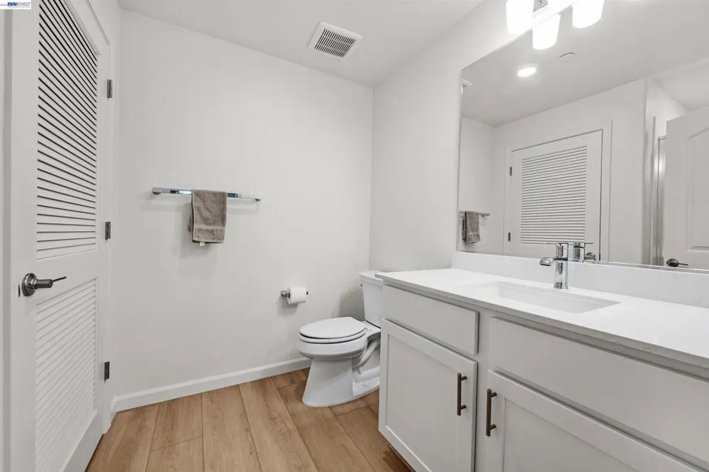 3702 Scribe way Castro Valley, CA 94546