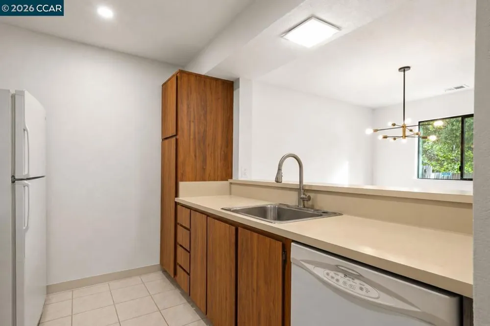 151 Terrace Ct Hercules, CA 94547