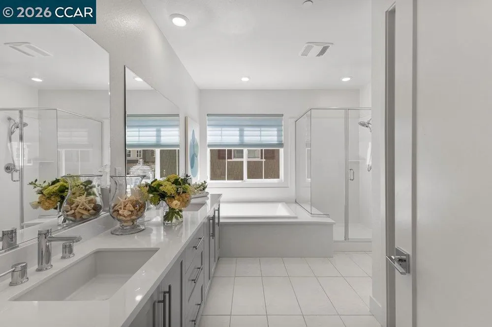 75208 VIA VICENZA San Ramon, CA 94583