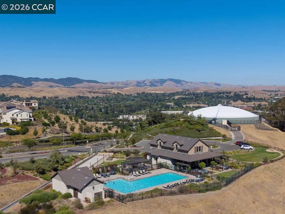 75208 VIA VICENZA San Ramon, CA 94583
