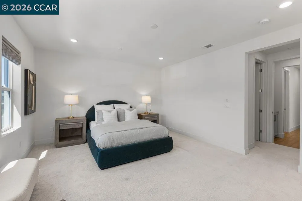 75208 VIA VICENZA San Ramon, CA 94583
