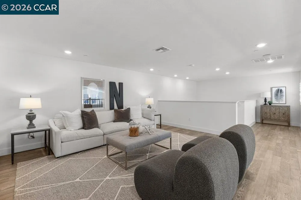 75208 VIA VICENZA San Ramon, CA 94583