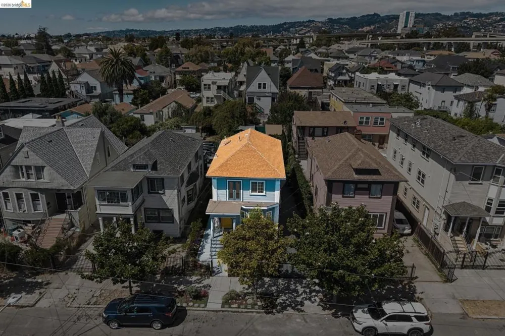 688 31St St Oakland, CA 94609