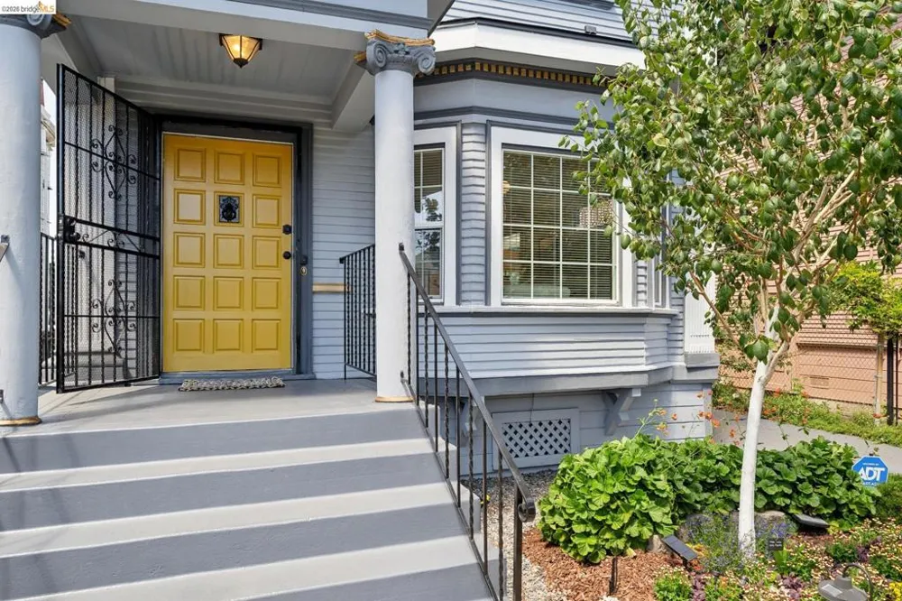 688 31St St Oakland, CA 94609