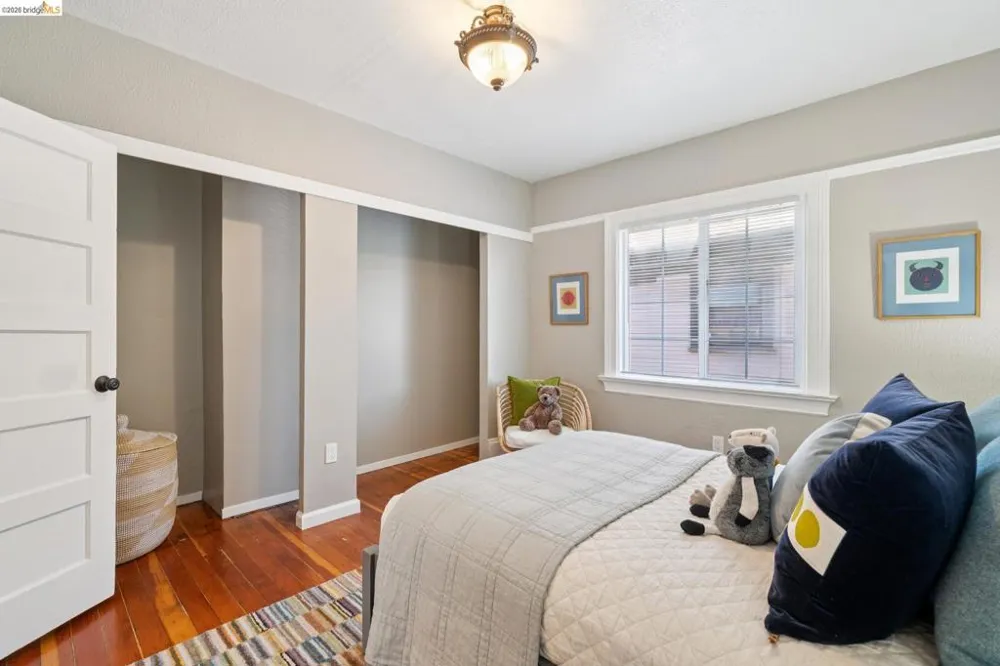 688 31St St Oakland, CA 94609