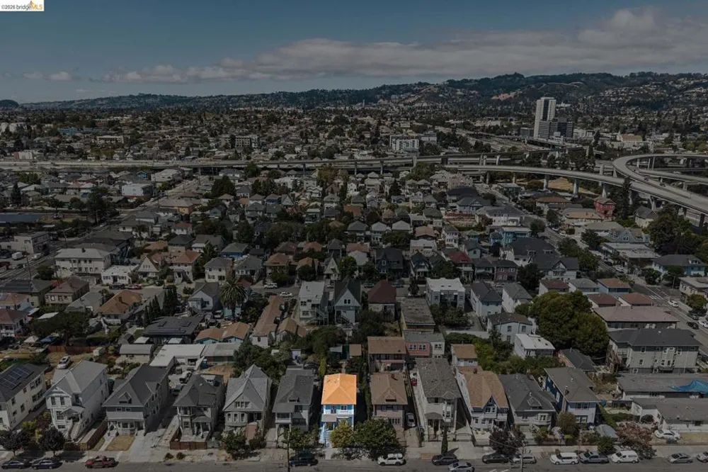 688 31St St Oakland, CA 94609