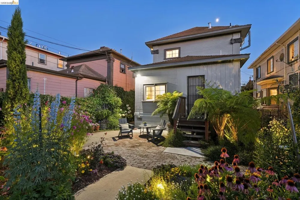 688 31St St Oakland, CA 94609