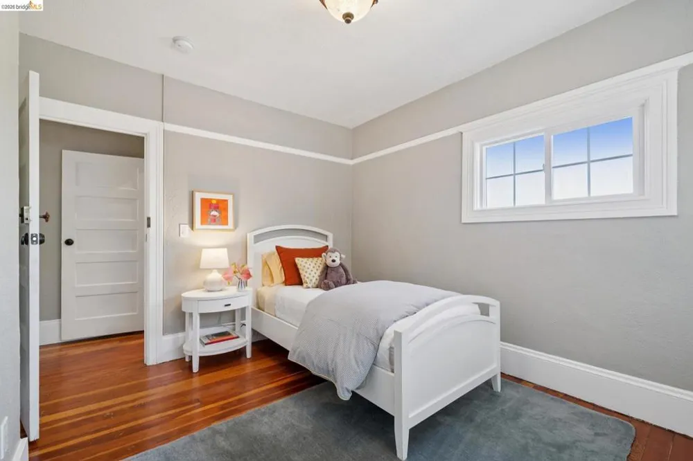 688 31St St Oakland, CA 94609