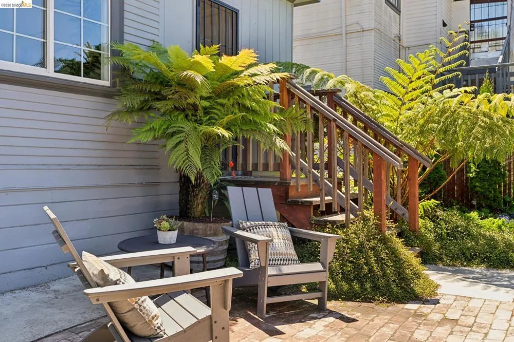 688 31St St Oakland, CA 94609