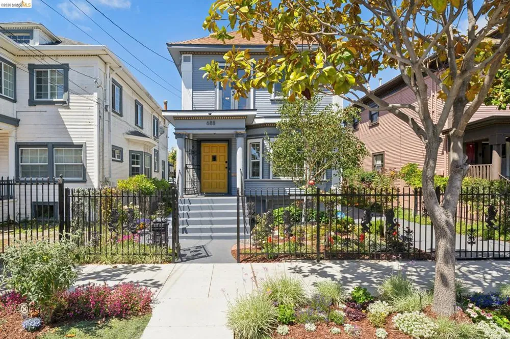 688 31St St Oakland, CA 94609