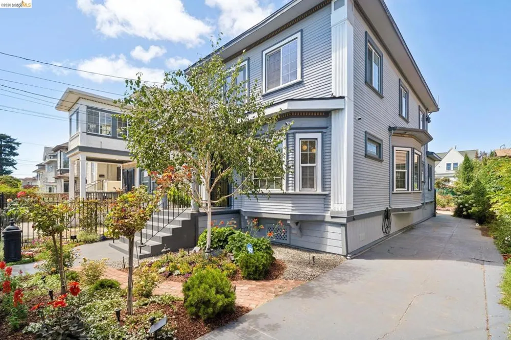 688 31St St Oakland, CA 94609