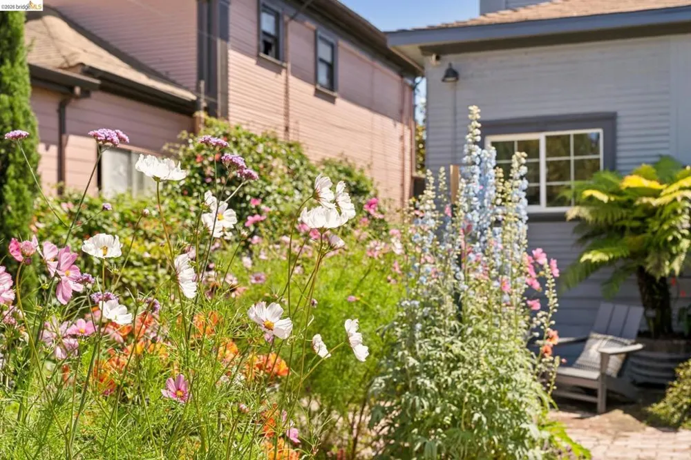 688 31St St Oakland, CA 94609