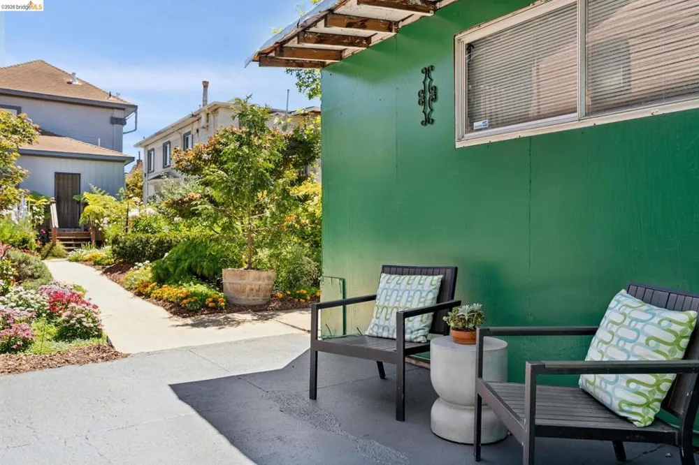 688 31St St Oakland, CA 94609