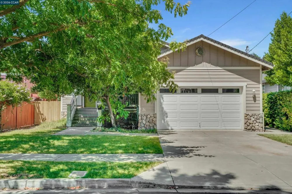 3190 Castro St Martinez, CA 94553