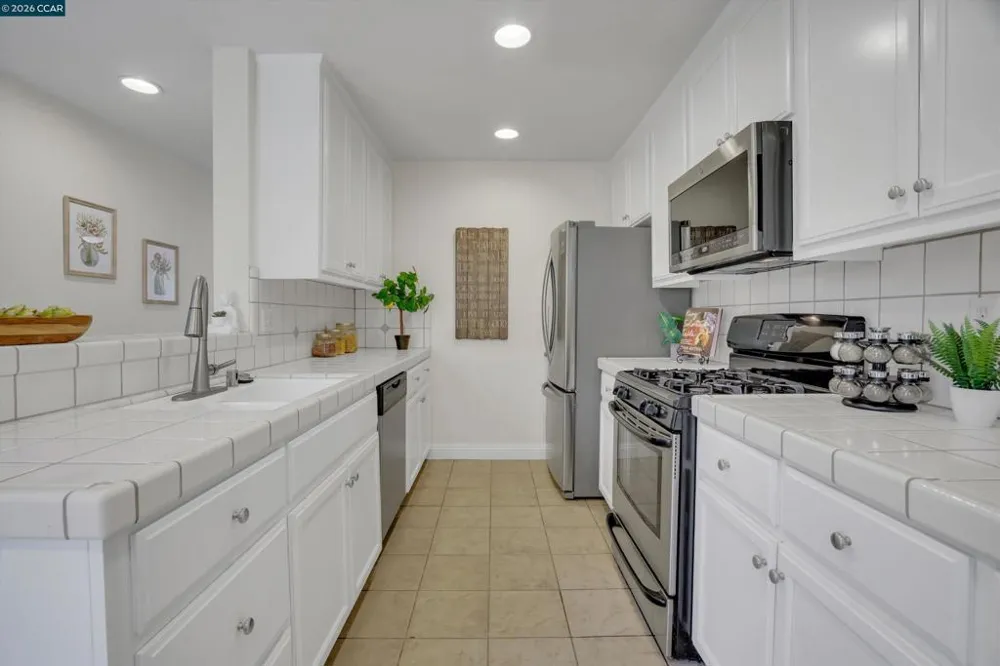 3190 Castro St Martinez, CA 94553