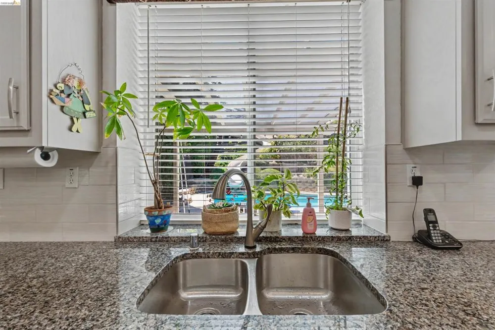 2434 Pearlite Way Antioch, CA 94531