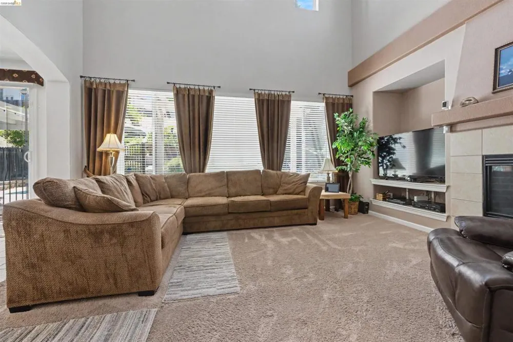 2434 Pearlite Way Antioch, CA 94531