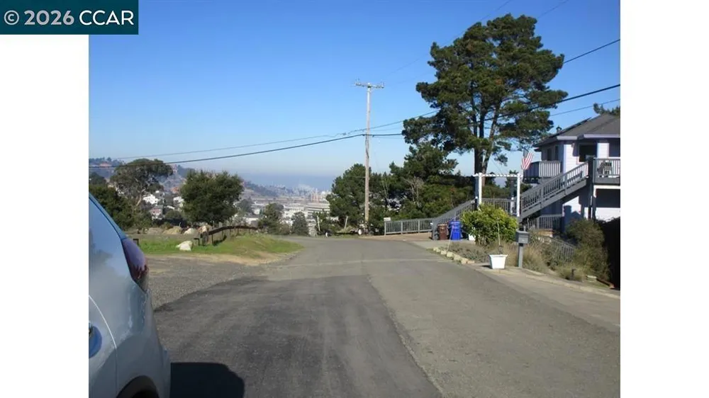 Crest Ave Richmond, CA 94801