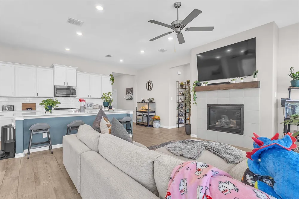 1140 Canuela Way Justin, TX 76247