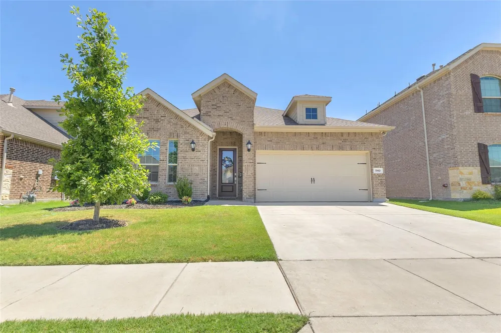 1140 Canuela Way Justin, TX 76247