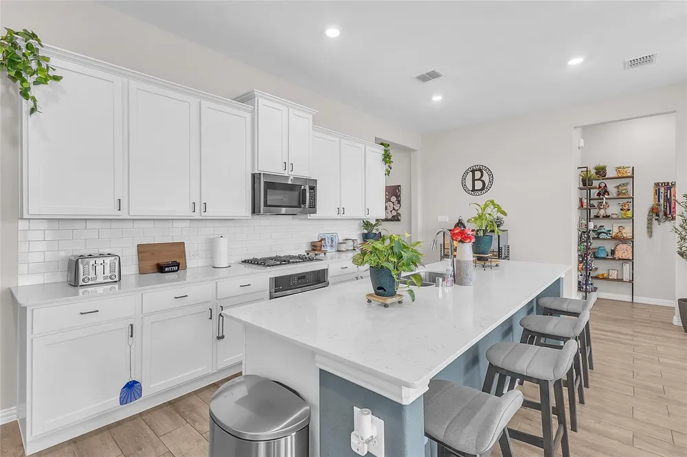 1140 Canuela Way Justin, TX 76247