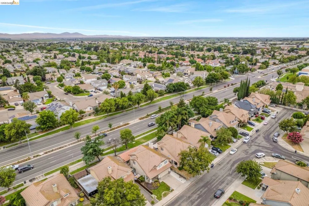 1553 Shadowood Ct. Tracy, CA 95376