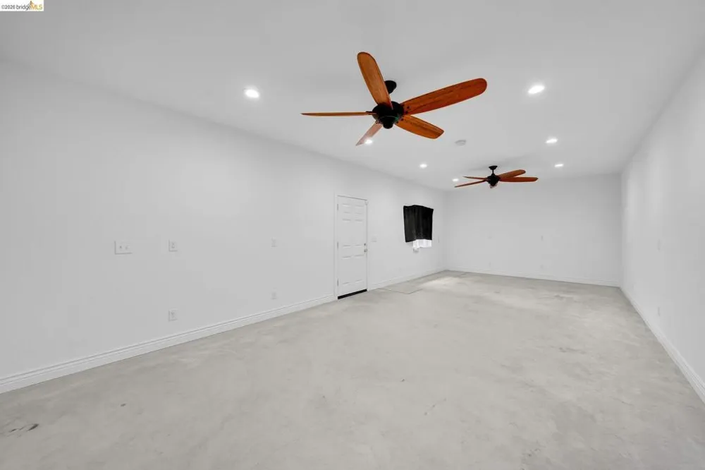 1553 Shadowood Ct. Tracy, CA 95376