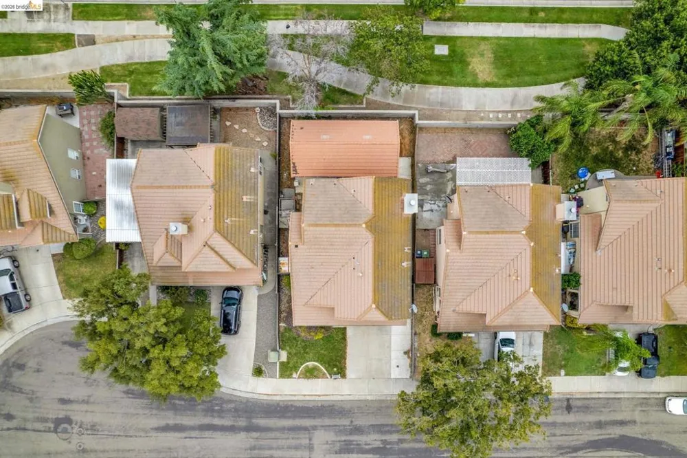 1553 Shadowood Ct. Tracy, CA 95376