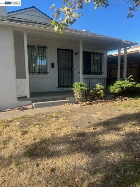 10645 Topanga