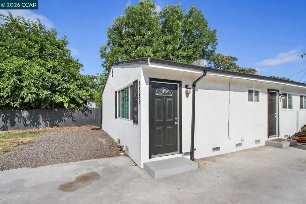 2225 E Myrtle St Stockton, CA 95205