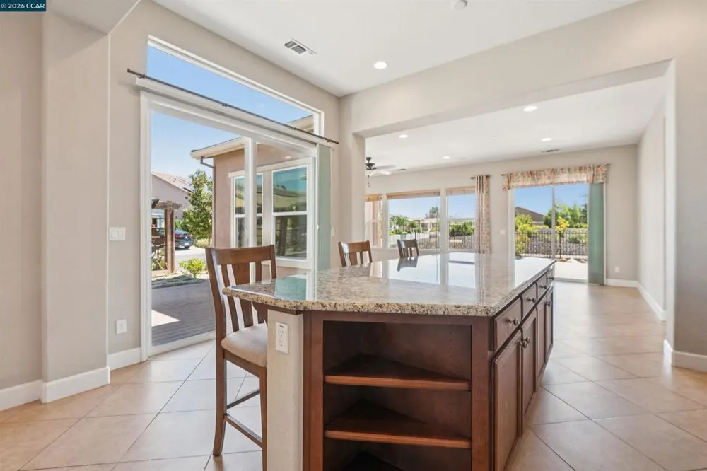 475 Mallard's Gulch Dr Rio Vista, CA 94571