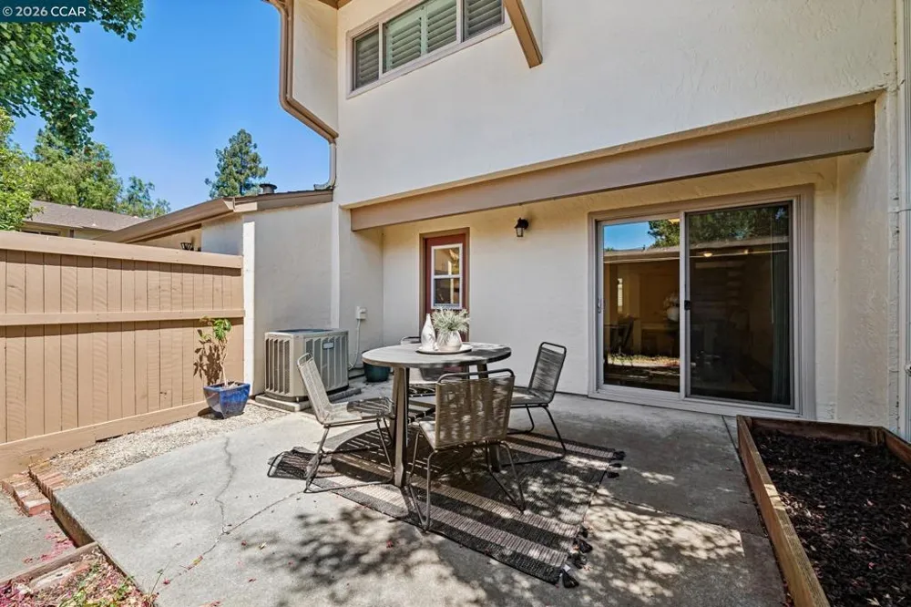 1885 Olmo Way Walnut Creek, CA 94598