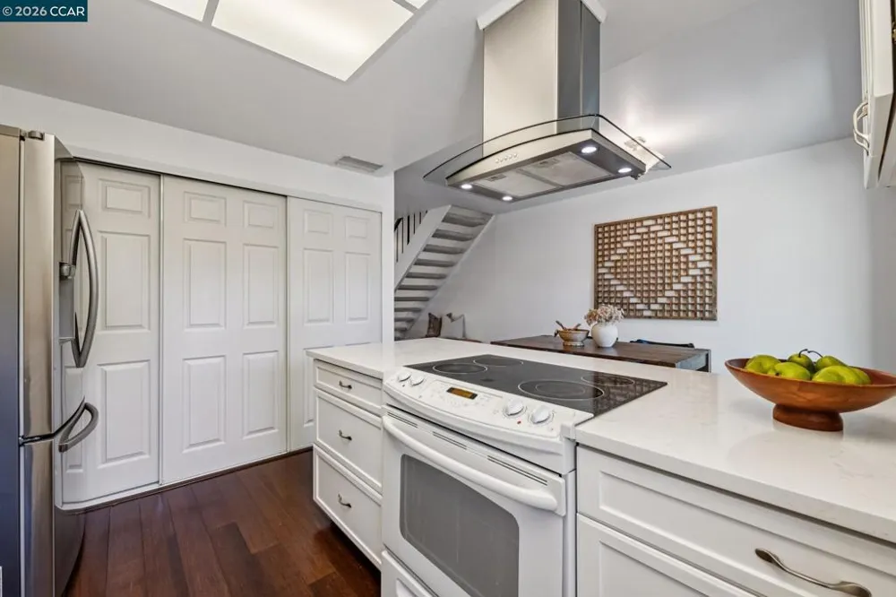 1885 Olmo Way Walnut Creek, CA 94598
