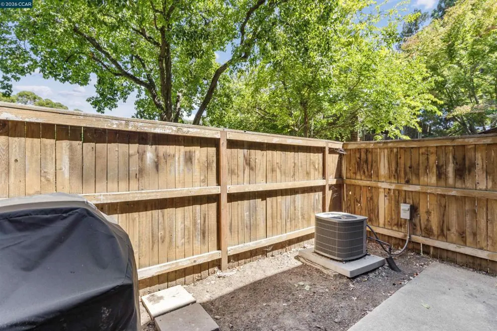 1194 Honey Trail Walnut Creek, CA 94597