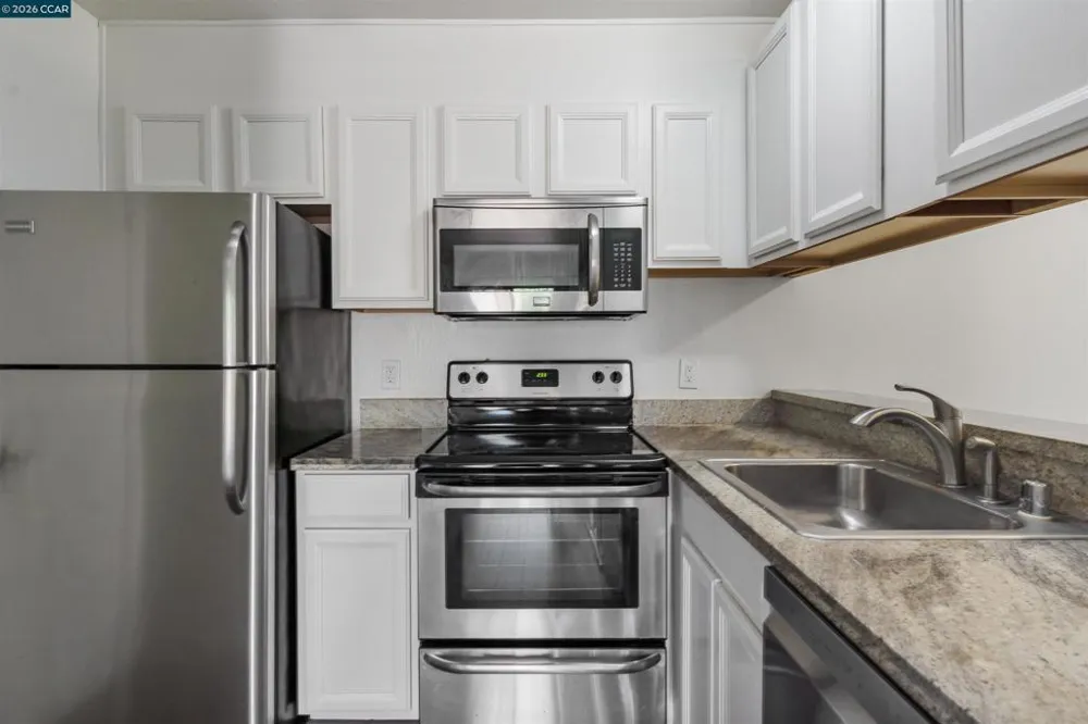 1194 Honey Trail Walnut Creek, CA 94597