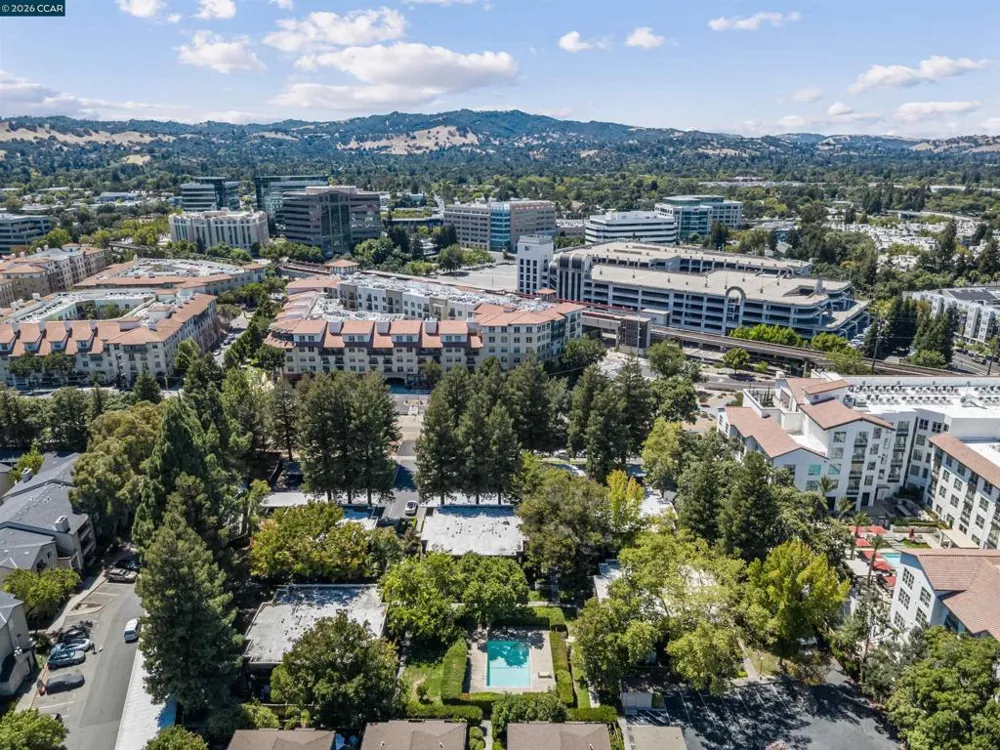 1194 Honey Trail Walnut Creek, CA 94597
