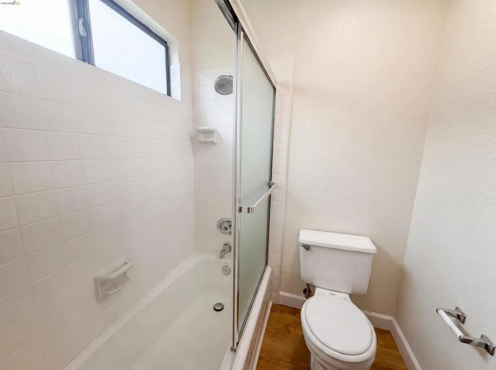 1555 Hecker Pass Rd #C101 Gilroy, CA 95020