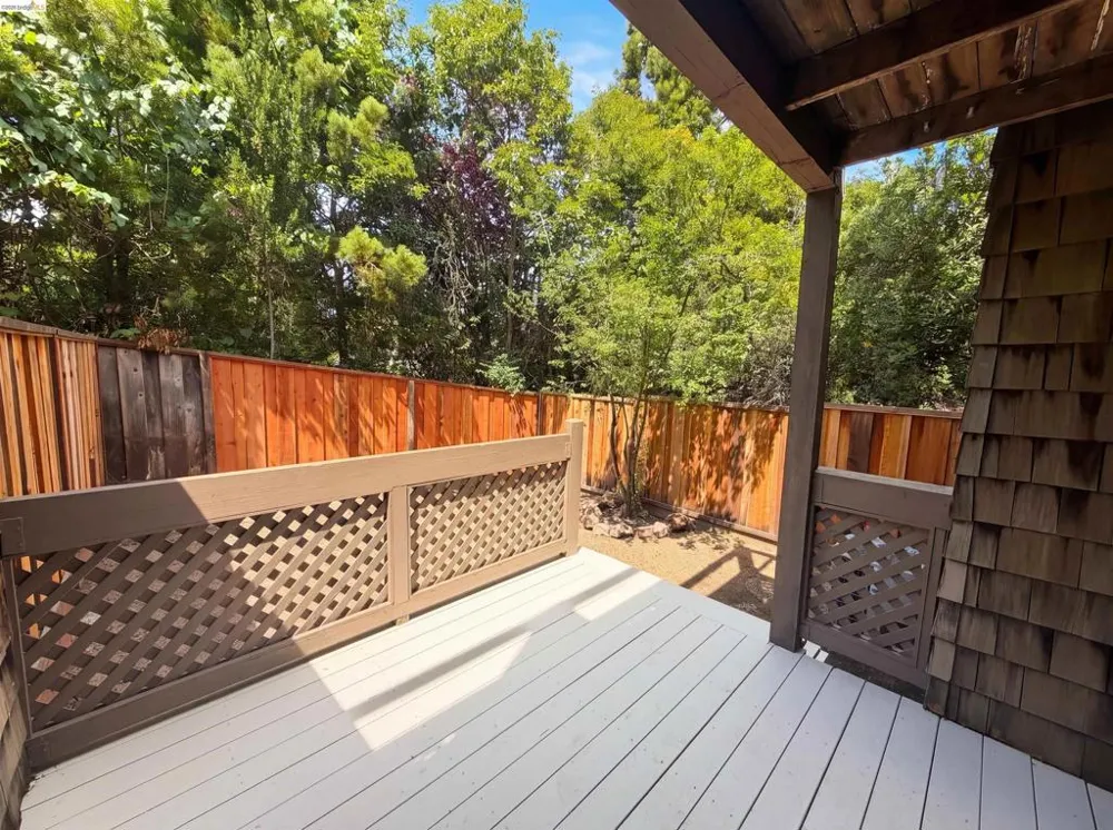 1555 Hecker Pass Rd #C101 Gilroy, CA 95020