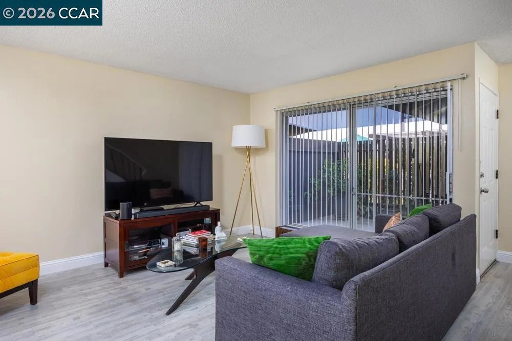5468 Roundtree Pl #P Concord, CA 94521