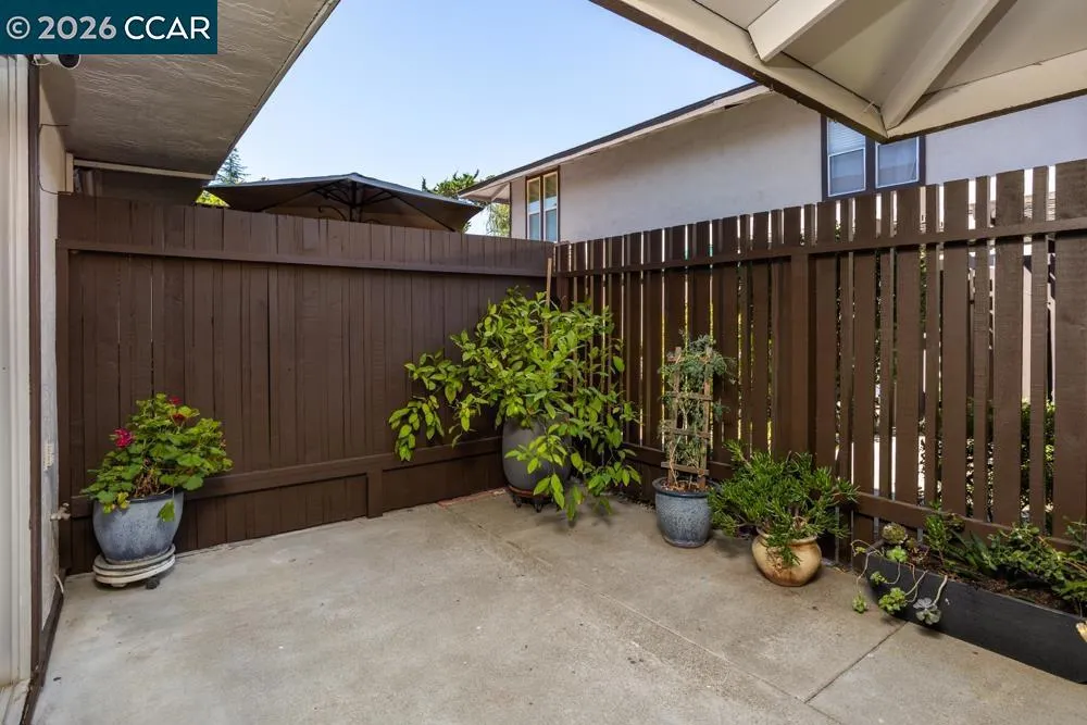 5468 Roundtree Pl #P Concord, CA 94521